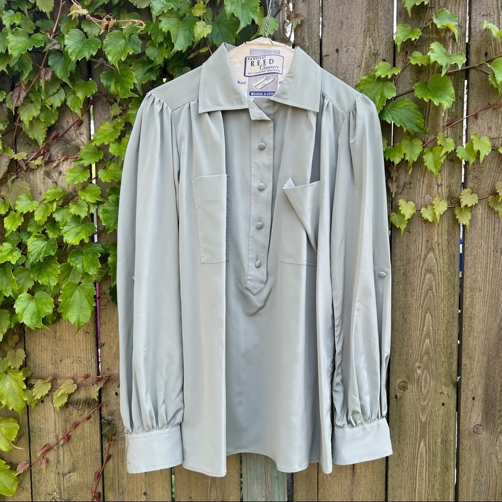 Vintage sage green half button blouse